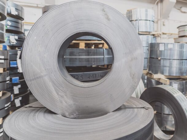 Taśma stalowa wykorzystywane do produkcji regałów paletowych