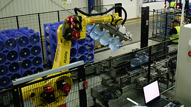 Roboty i stacje paletyzujące