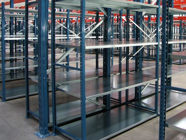 Standardowe parametry regałów półkowych do magazynu X-S Mid