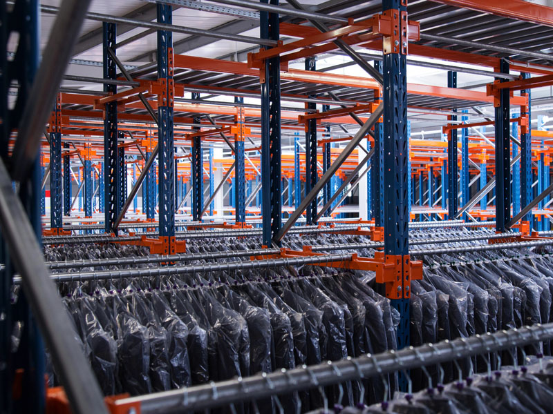 Magazyn e-commerce producenta odzieży