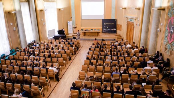 WDX złotym Partnerem Biznesowym Top Young 100