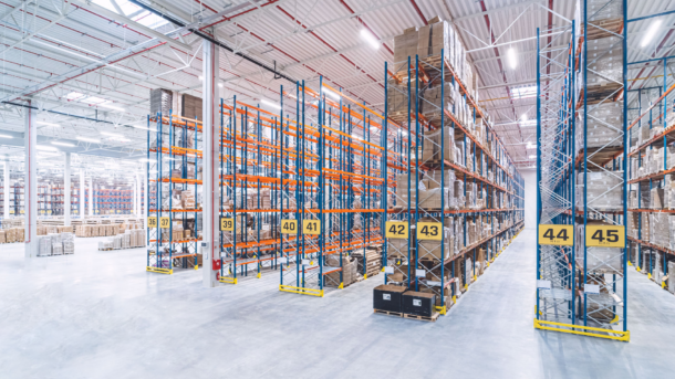 Serwis i naprawa regałów – podstawowe informacje