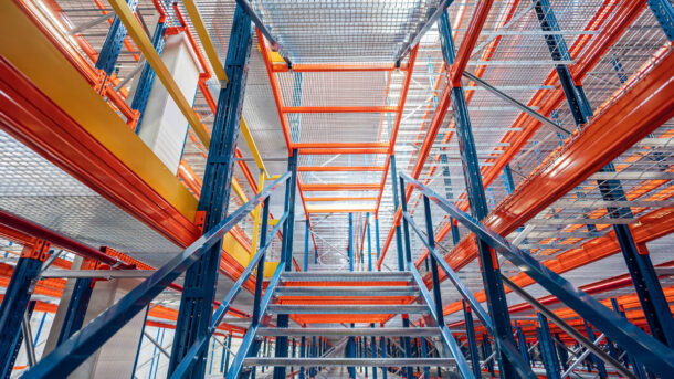 Co to jest magazyn zmechanizowany?