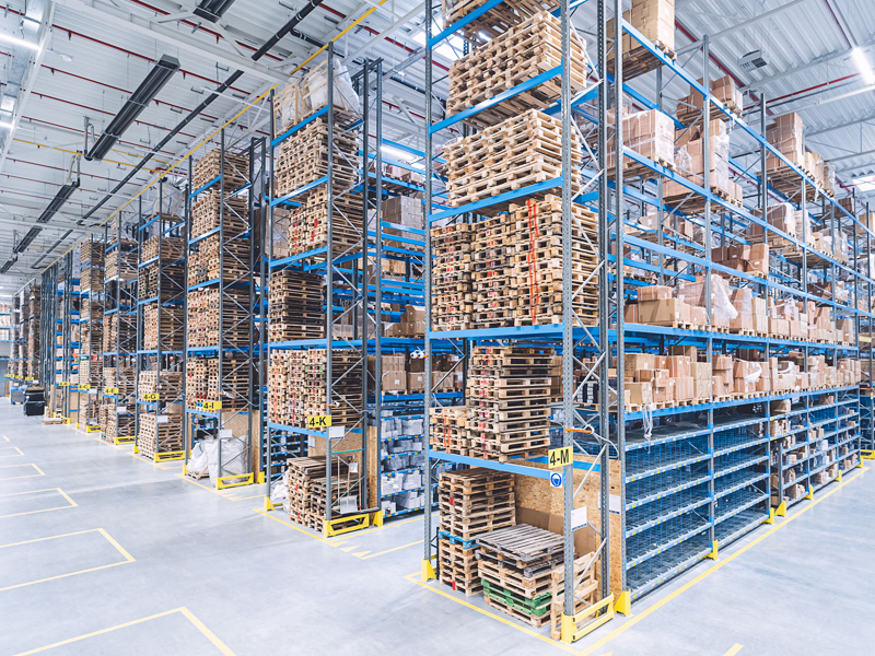 Profesjonalne regały stalowe wdrożone przez WDX