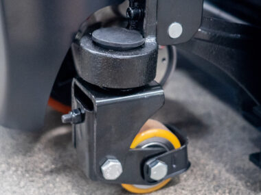 Koła podporowe w&nbsp;paleciaku elektrycznym F4